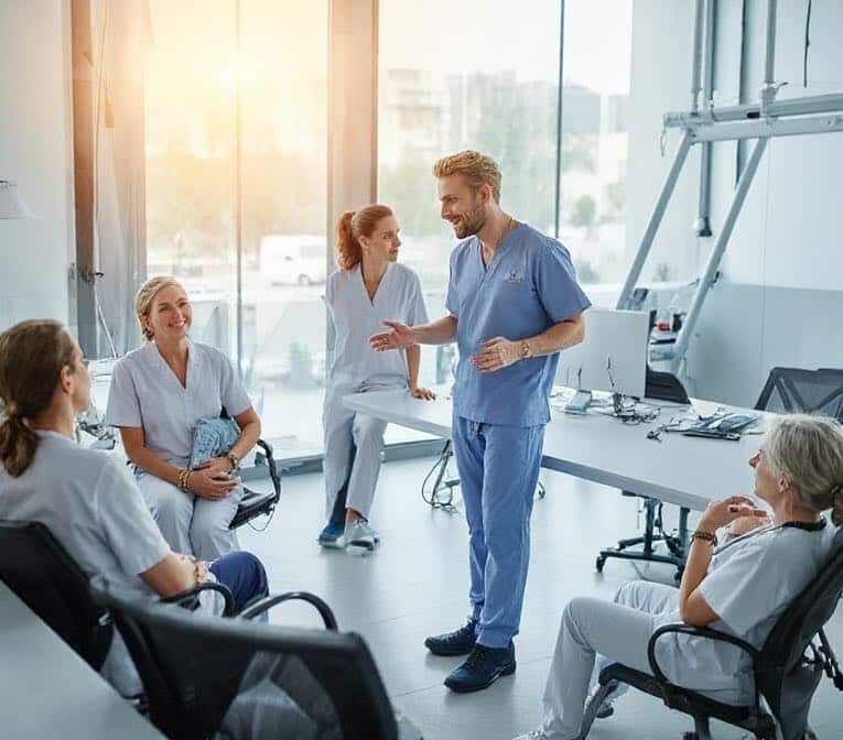 Arzt ist erfolgreich durch Leadership Coaching